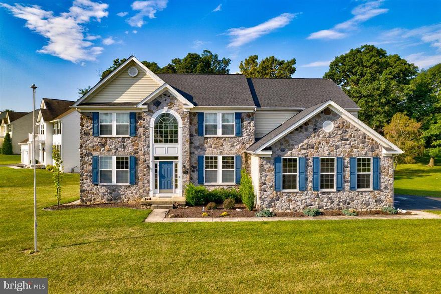 You will feel right at home in this beautiful 4,000 square ft home. This home offers 4 bedrooms, 3 1/2 baths,  2 car garage, office, large living room with gas fireplace, large kitchen with double ovens and granite counter tops, computer area in kitchen, dining room,  sitting area, and laundry room and 1/2 bath on main level. Then you go up the beautiful double staircase to find 4 bedrooms, and 3 additional bathrooms. The master bedroom also includes a gas fireplace and sitting area, and of course large walk in closets. This home has many extras such as surround sound, central vac, and laundry shoot. Must see to appreciate this beautiful large home, with it's many upgrades.