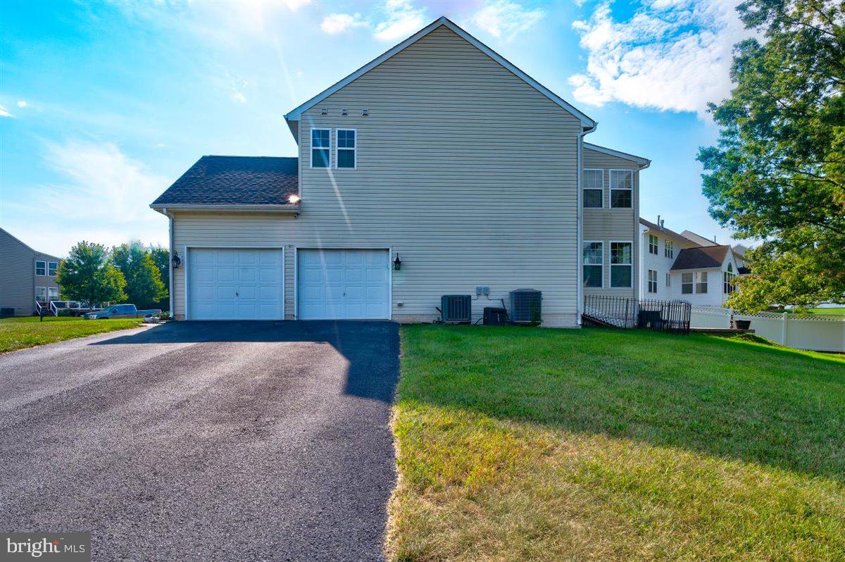 SADDLE RIDGE ESTATES - Residential