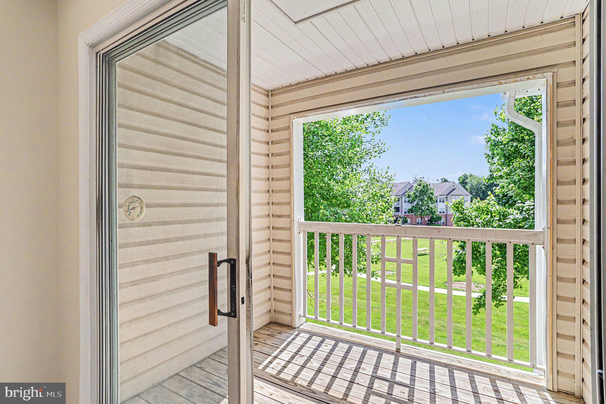 BAYLAND CONDO - Residential