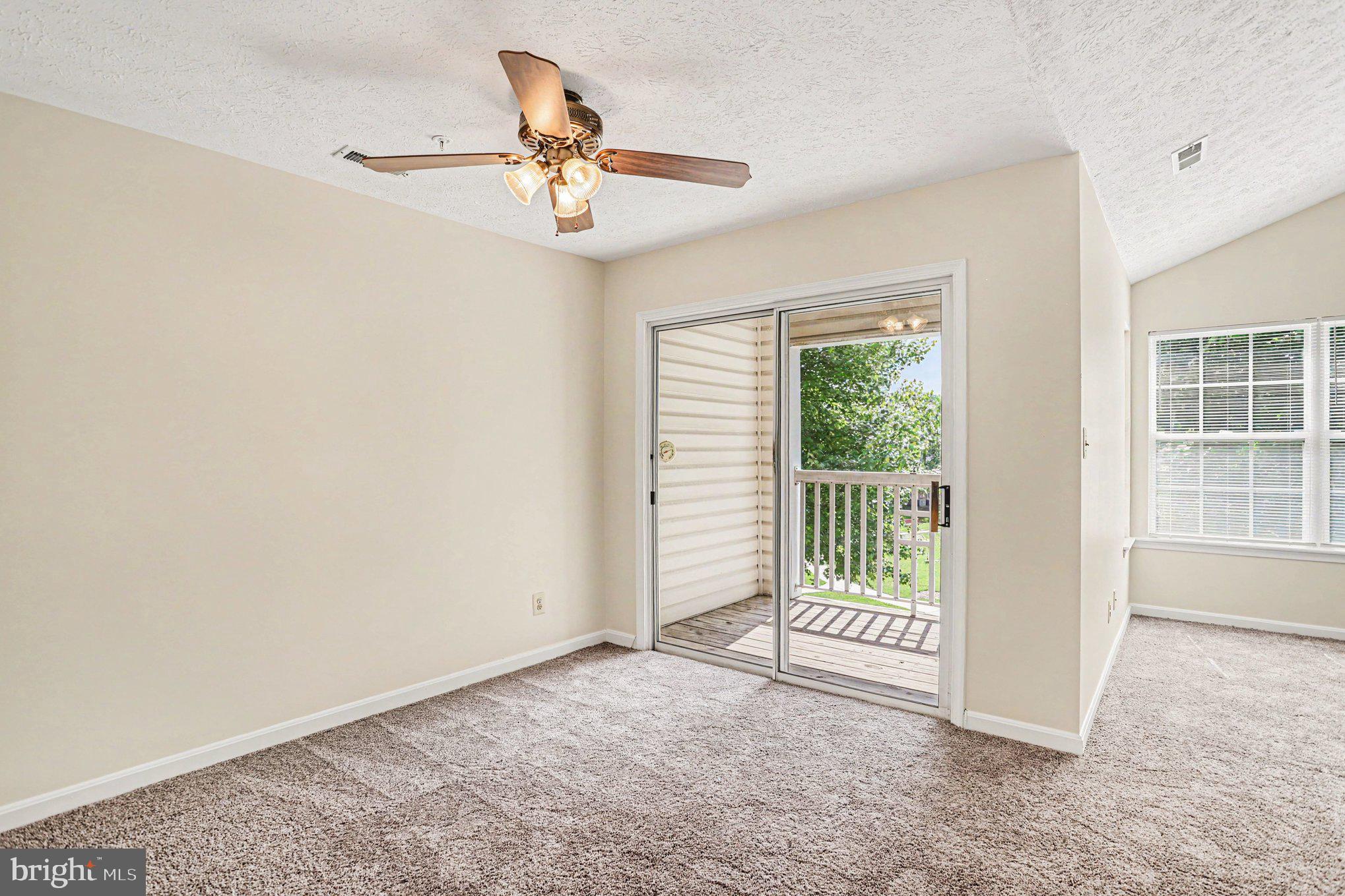 BAYLAND CONDO - Residential