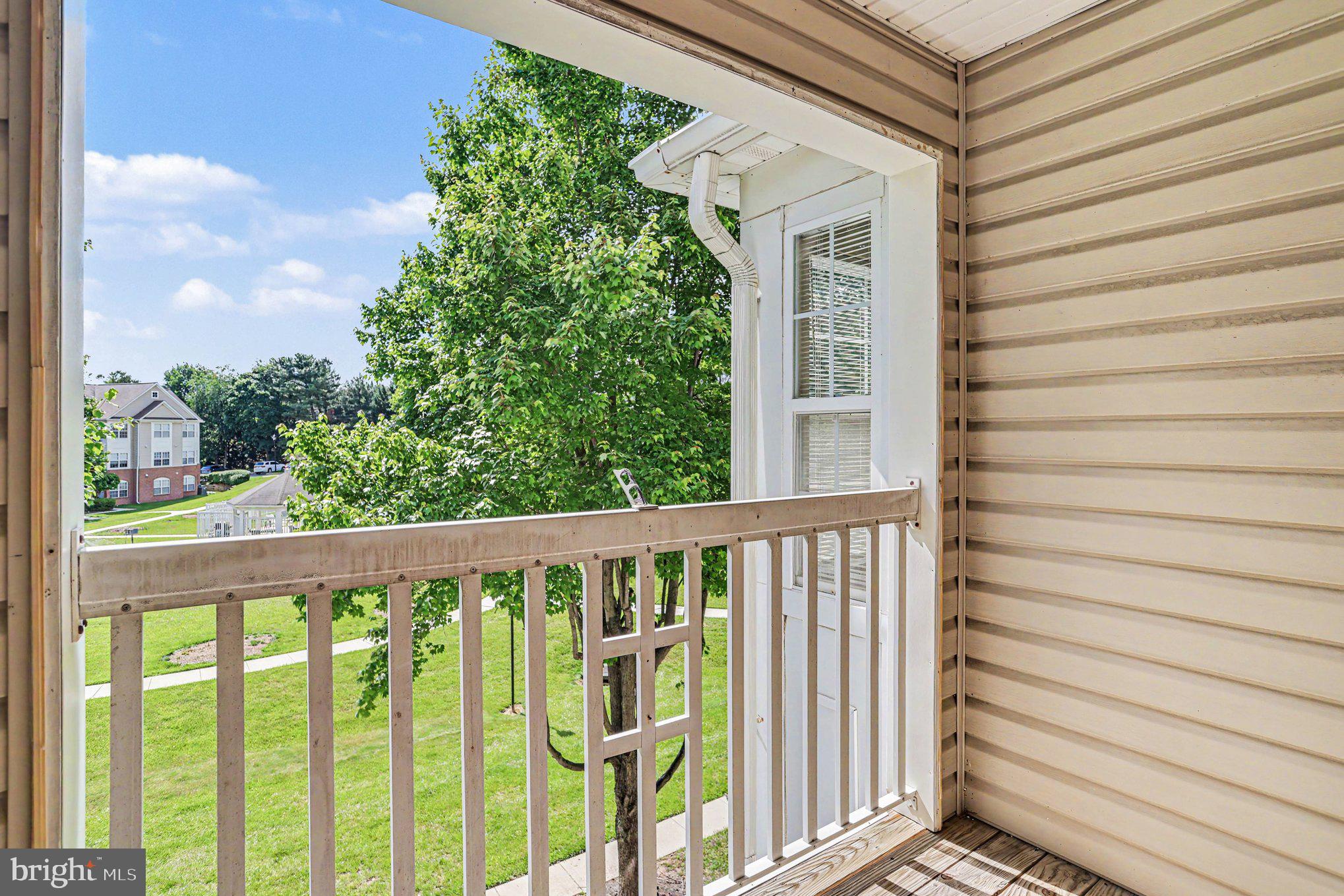BAYLAND CONDO - Residential