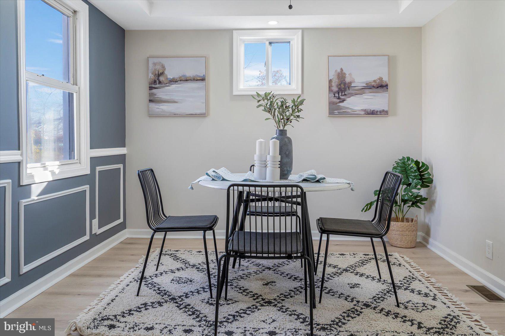 MIDDLE RIVER - Residential