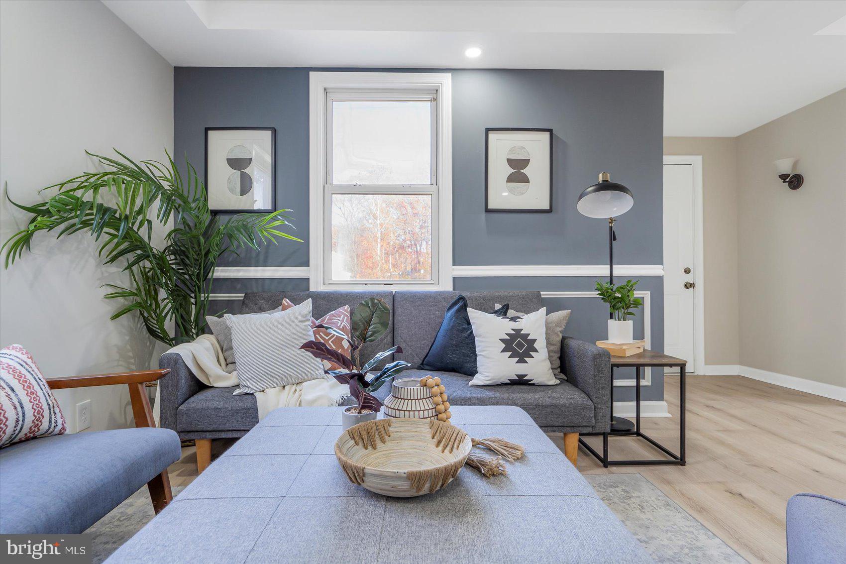 MIDDLE RIVER - Residential