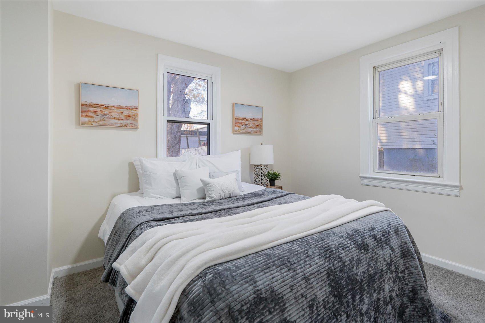 MIDDLE RIVER - Residential