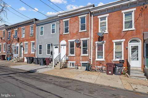 Photo of 1017 W 7th Street, WILMINGTON, DE 19805 (MLS # DENC2071714)