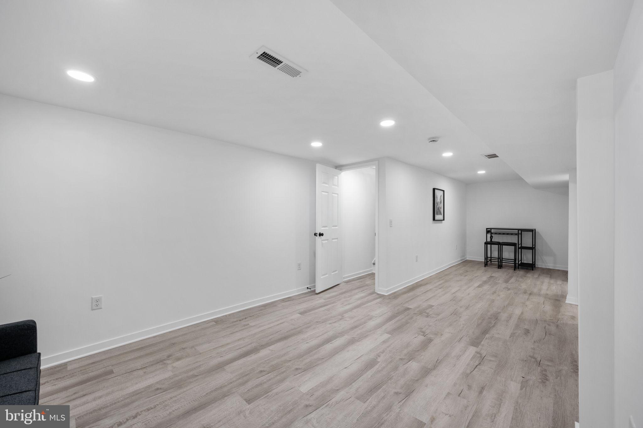 BOWLING GREEN - Residential