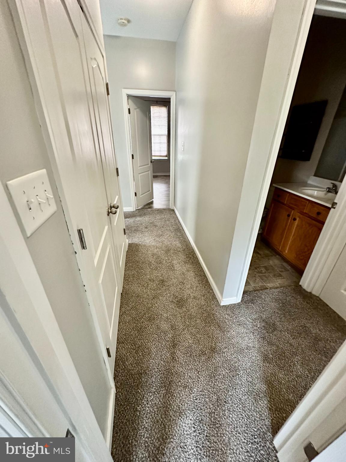 ARCHERS ROCK - Residential