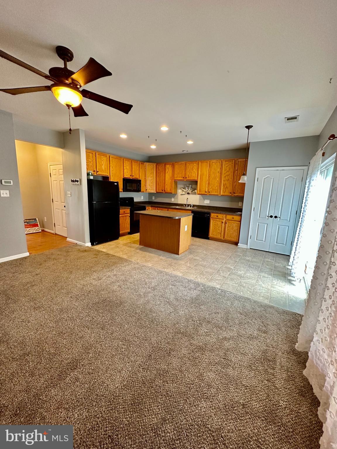 ARCHERS ROCK - Residential