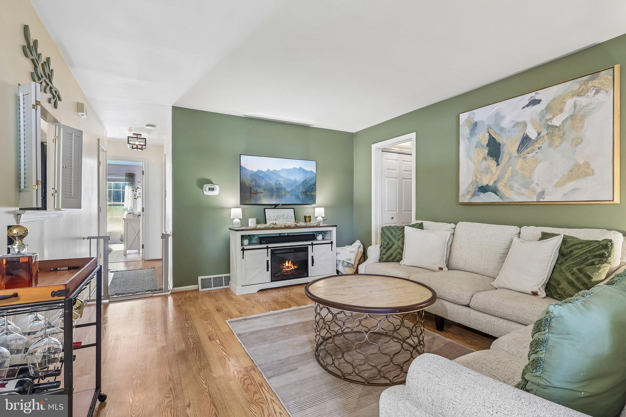 1009 ROUNDHOUSE COURT 3