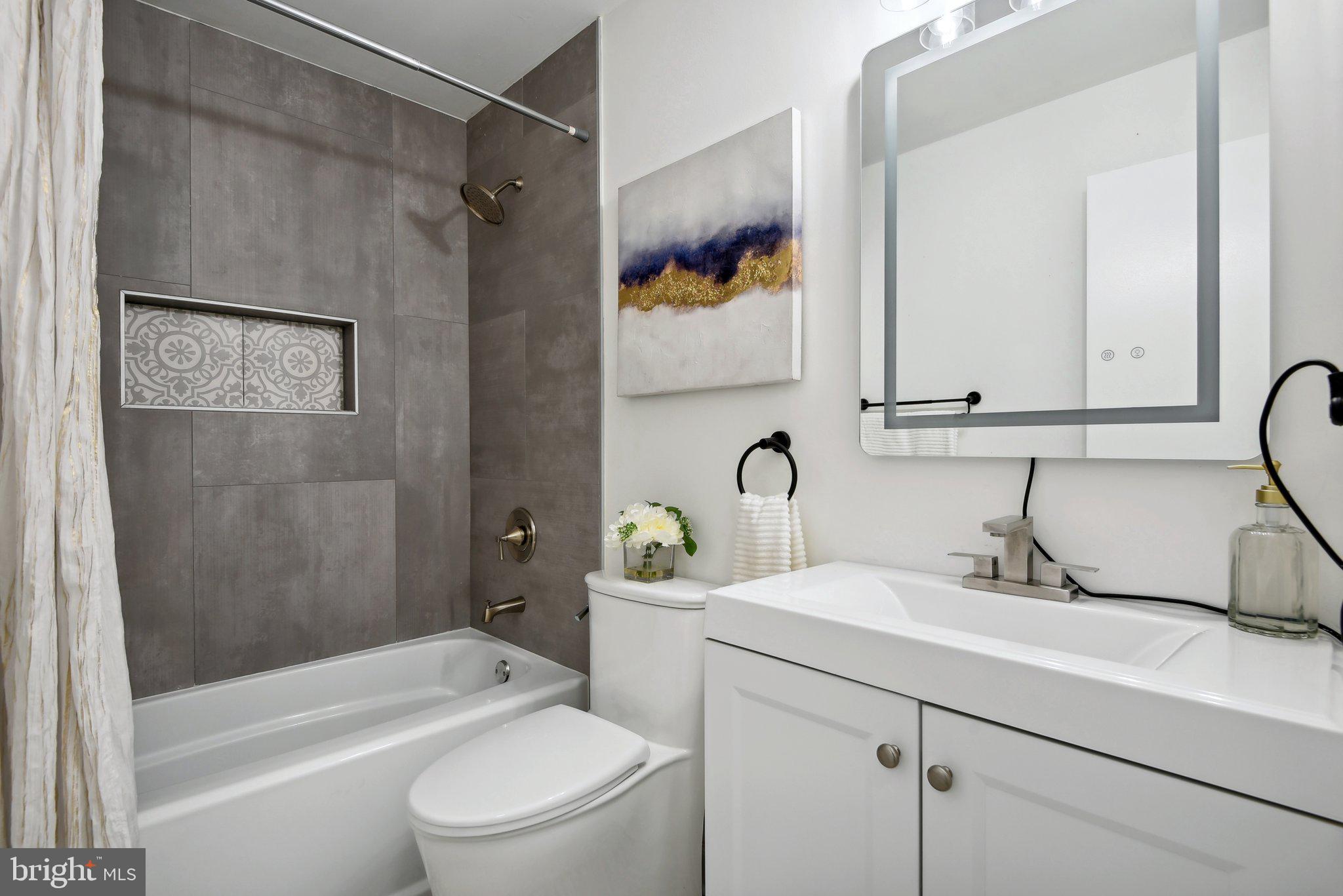 DALE CITY - Residential