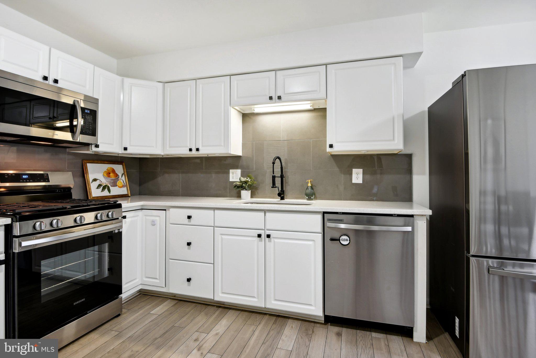 DALE CITY - Residential