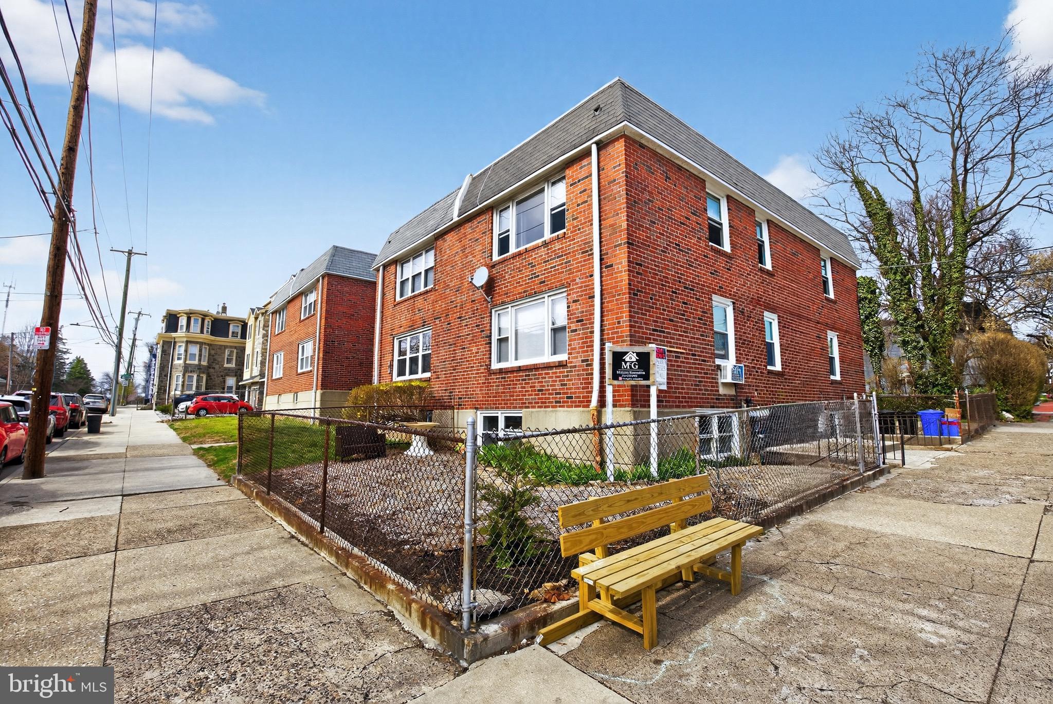 4401 MANAYUNK AVENUE