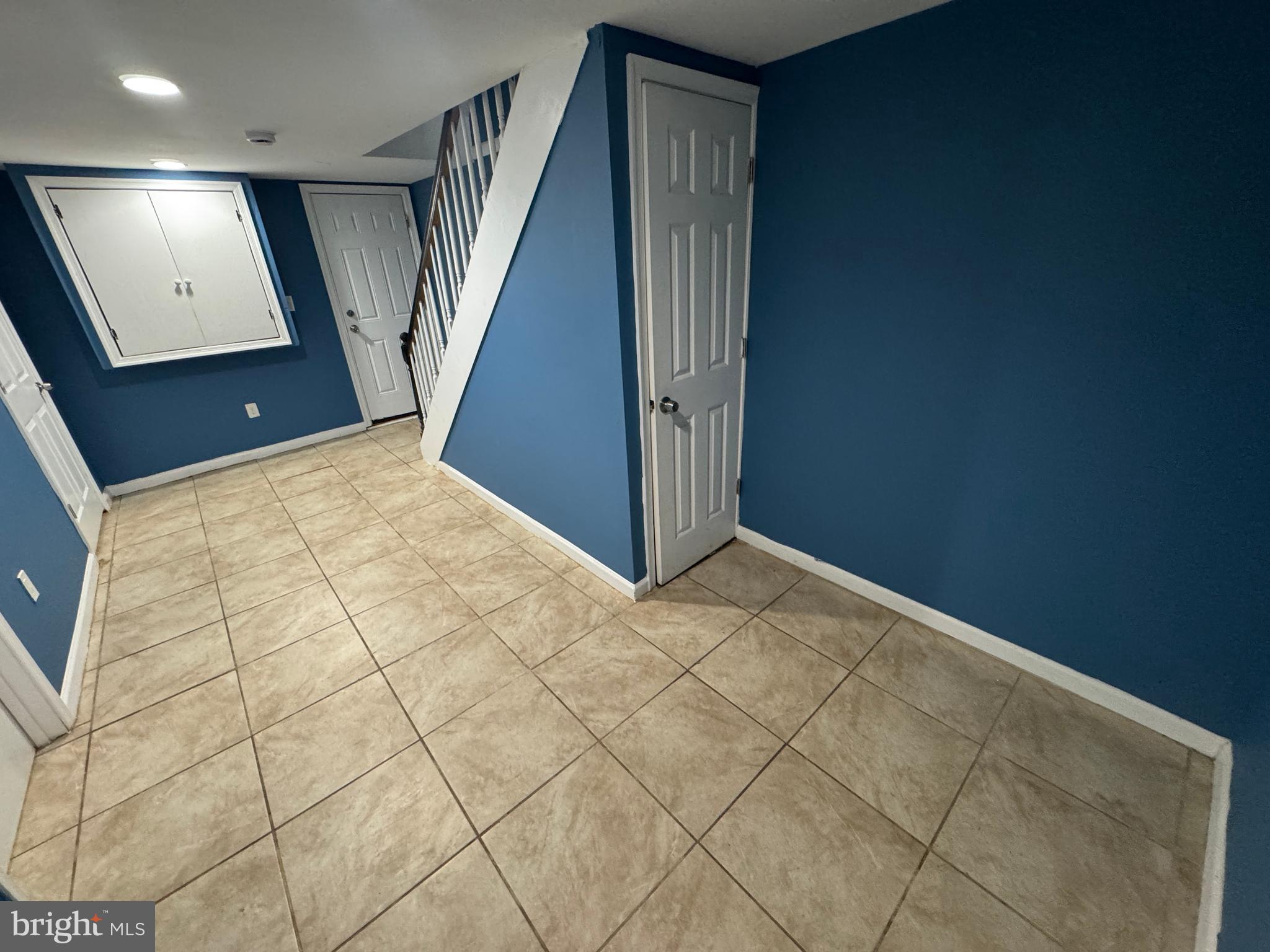 EASTWOOD HEIGHTS - Residential Lease