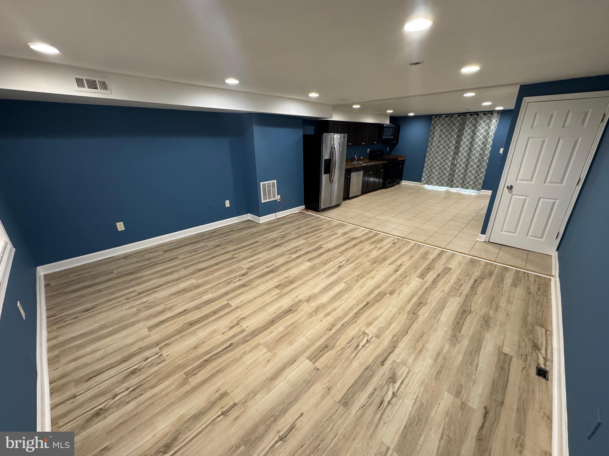 EASTWOOD HEIGHTS - Residential Lease