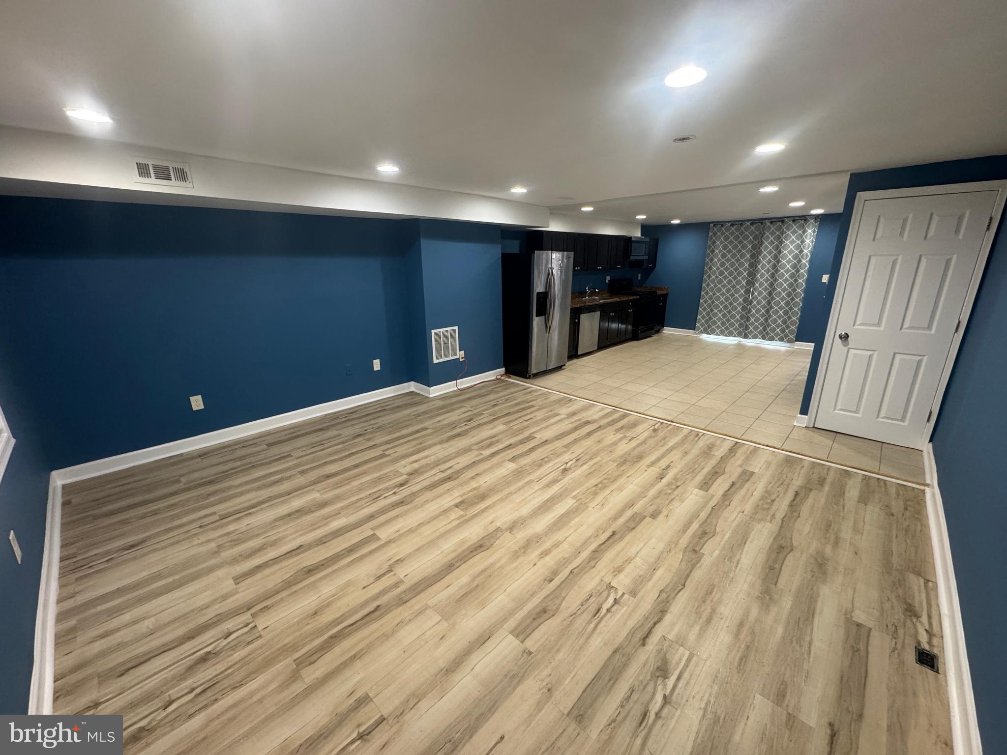 EASTWOOD HEIGHTS - Residential Lease