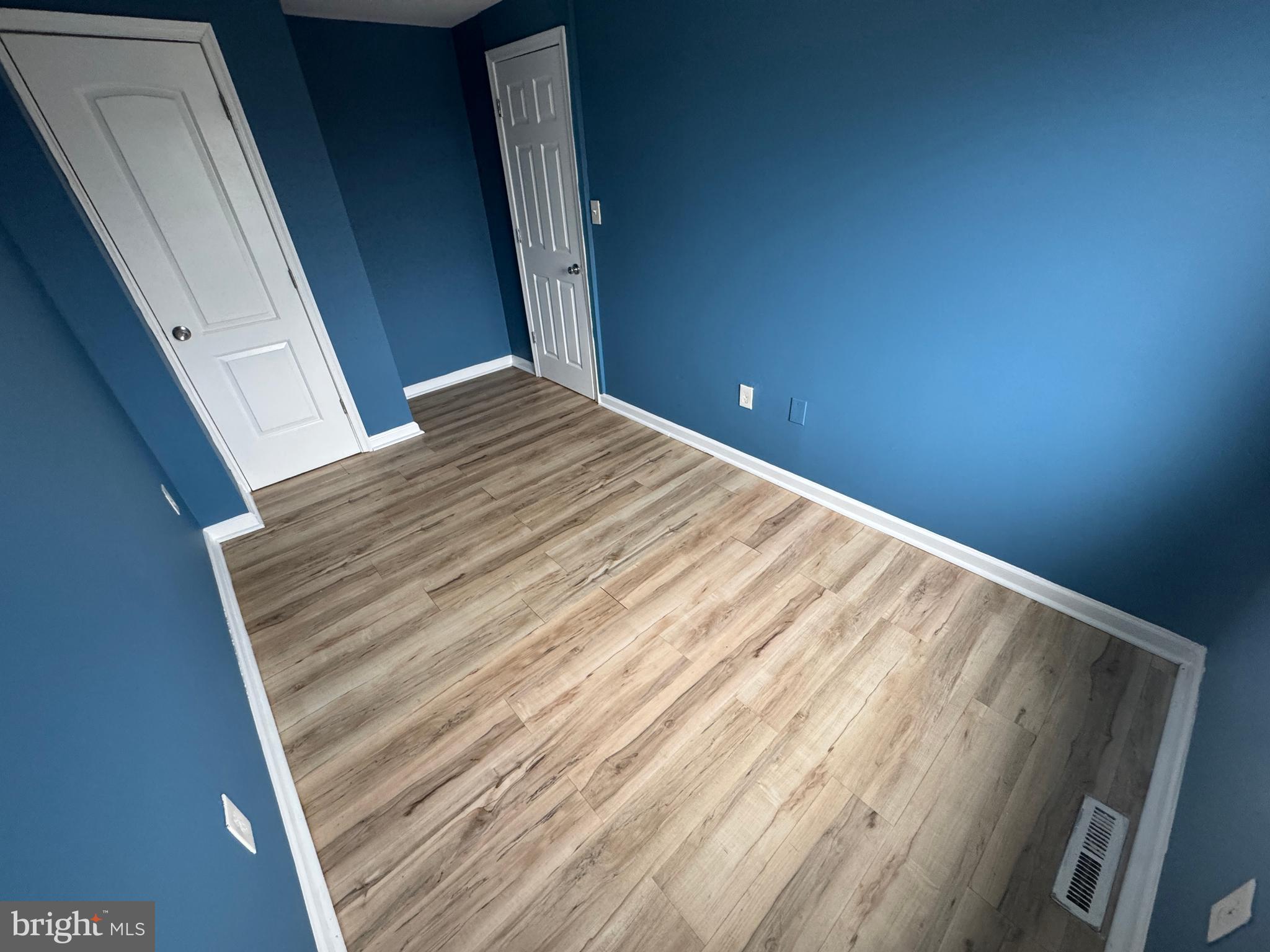 EASTWOOD HEIGHTS - Residential Lease
