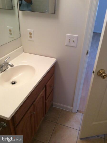 FOX CHAPEL AT TUDOR KNOLLS - Residential Lease