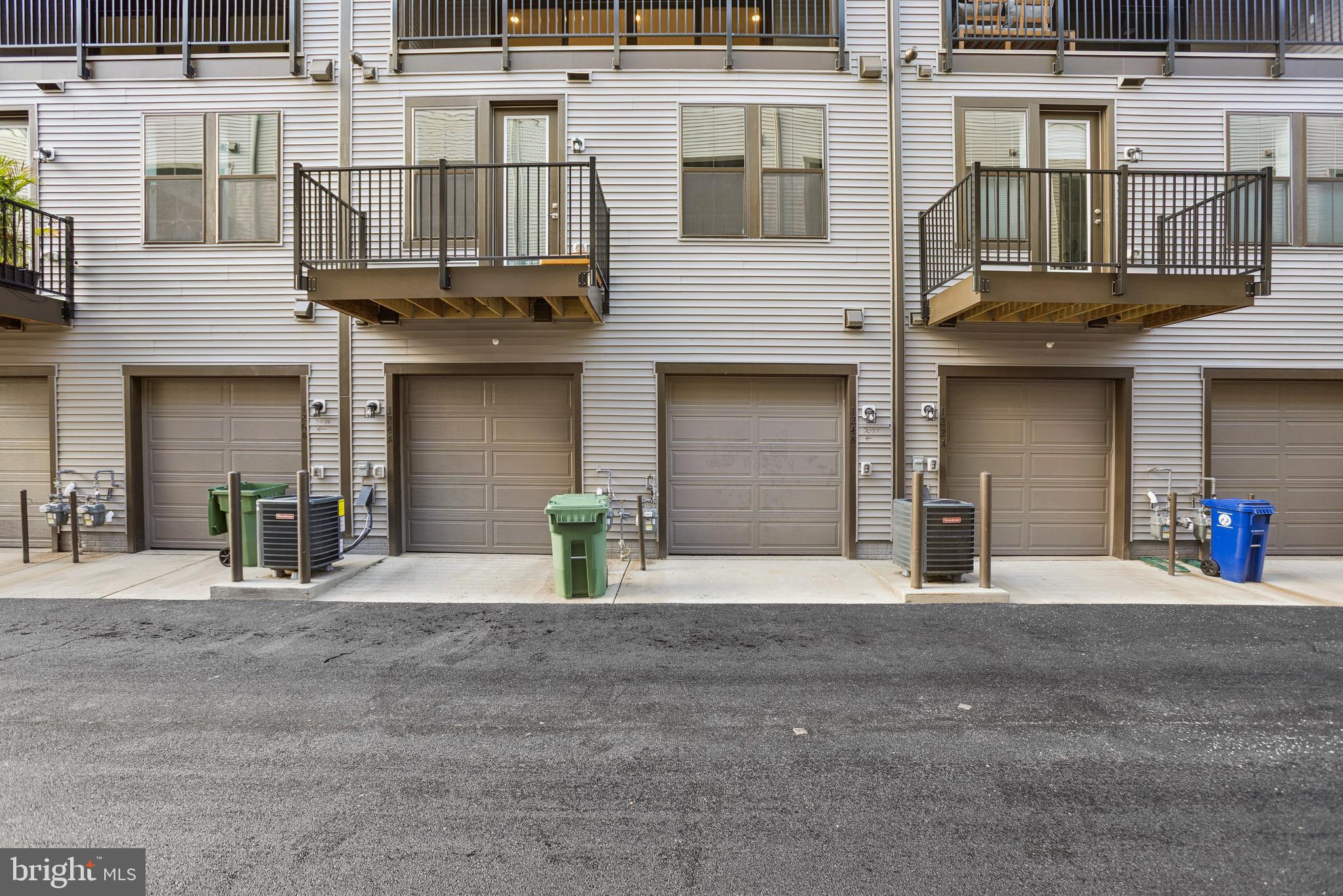 LOCKE LANDING - Residential