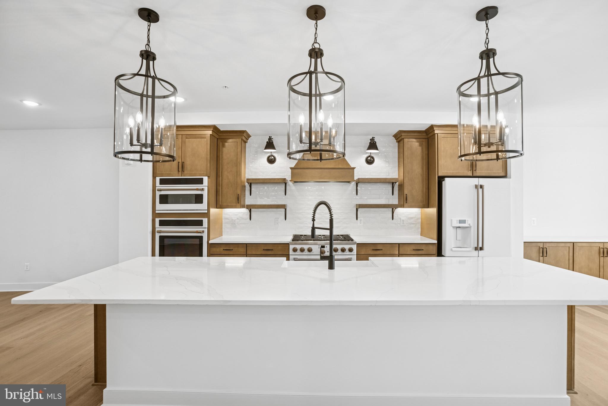 LOCKE LANDING - Residential