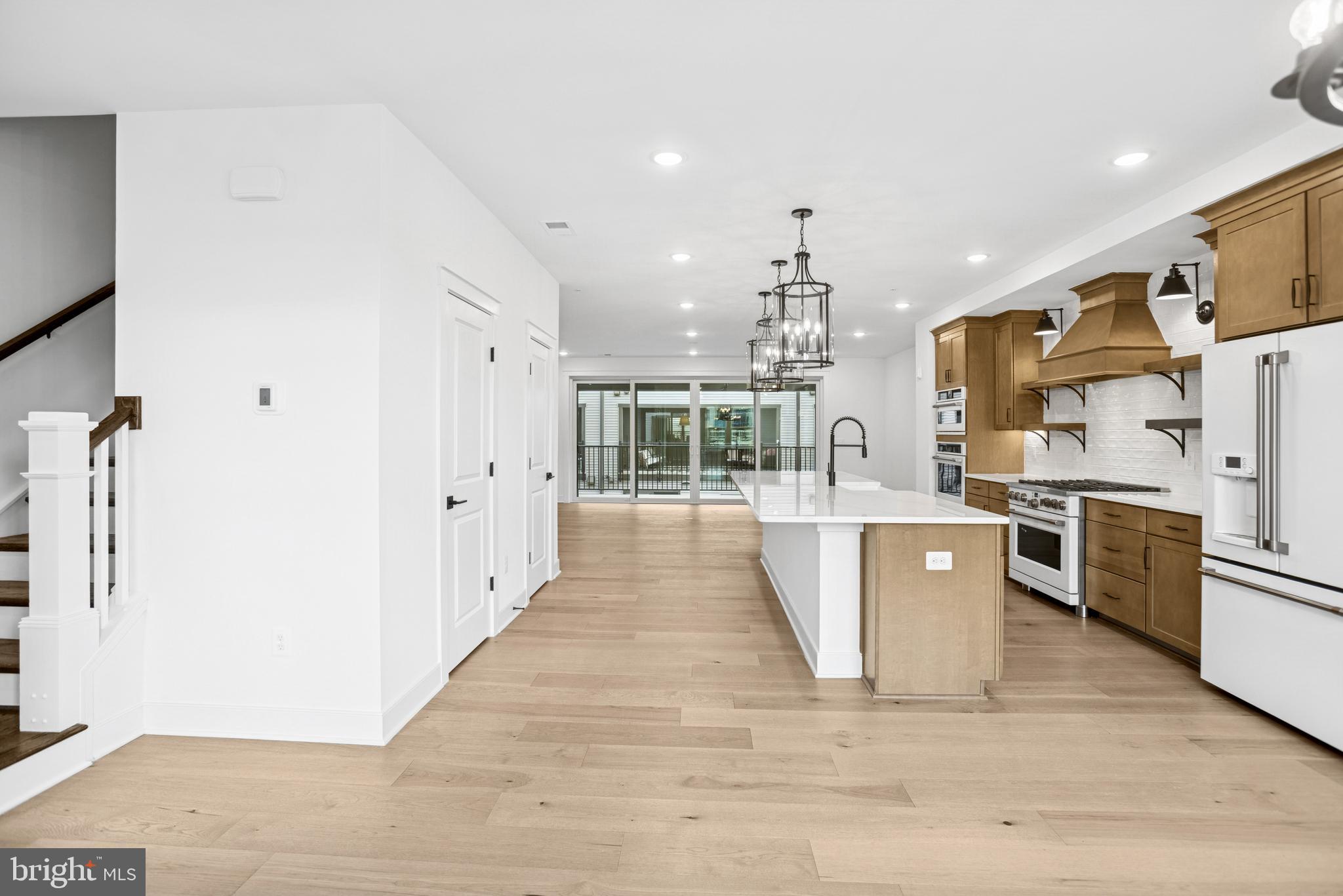 LOCKE LANDING - Residential