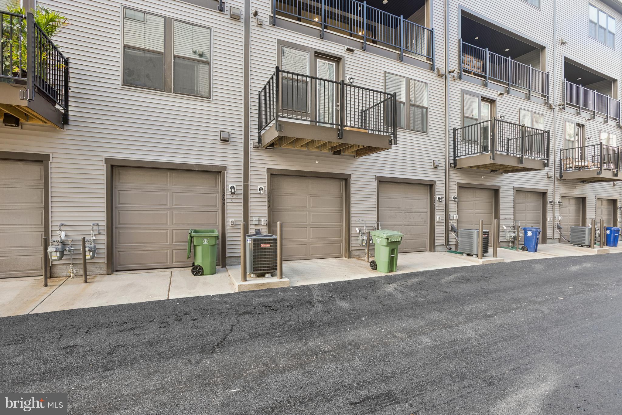 LOCKE LANDING - Residential