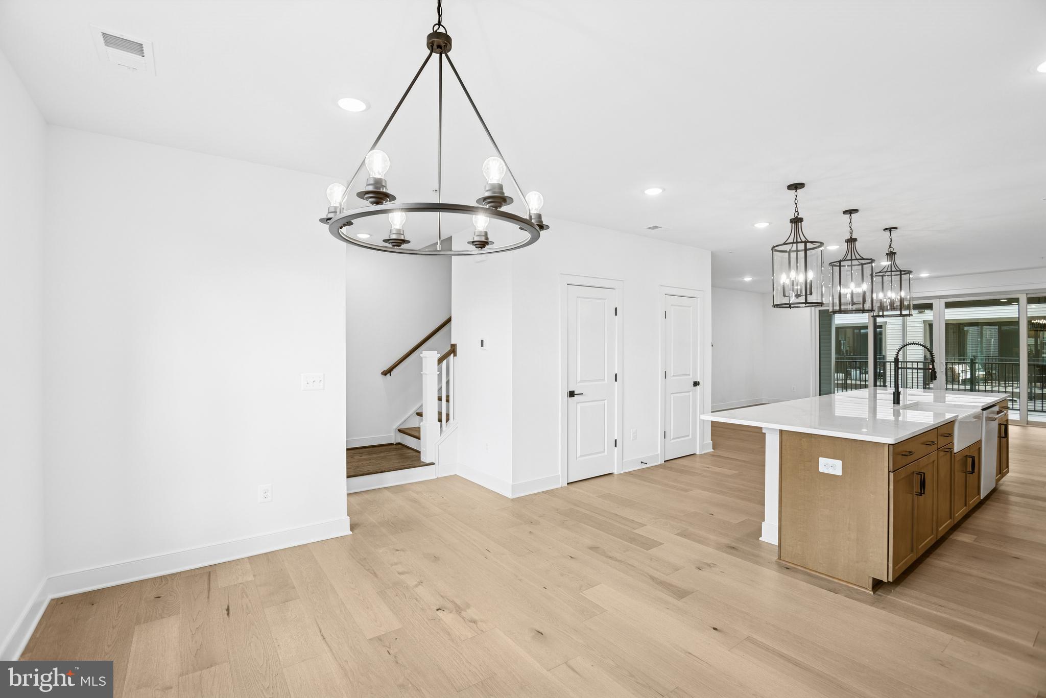 LOCKE LANDING - Residential