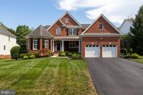 Photo of 5762 Waterloo Bridge Circle, HAYMARKET, VA 20169 (MLS # VAPW2126208)