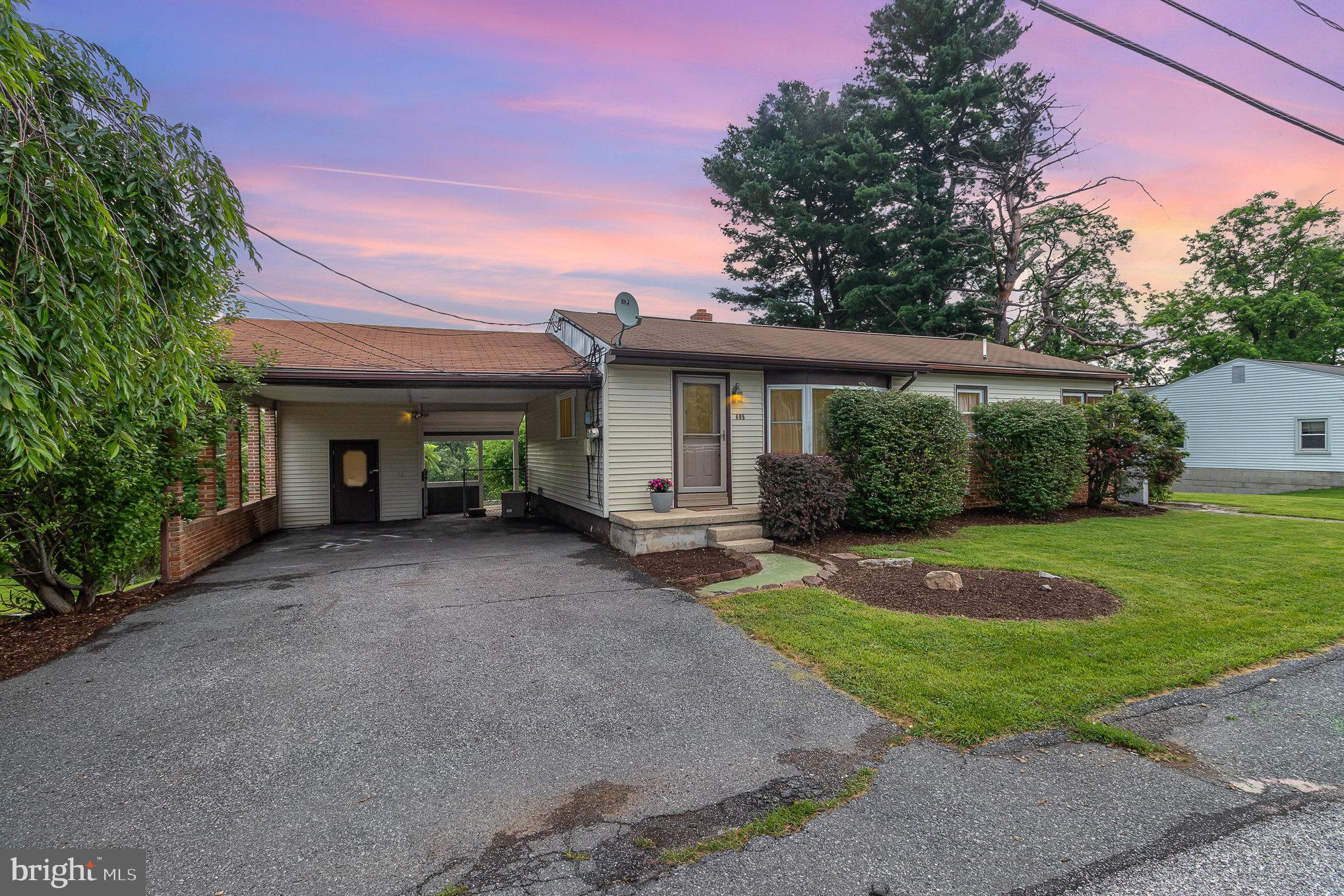 605 EVERGREEN ROAD