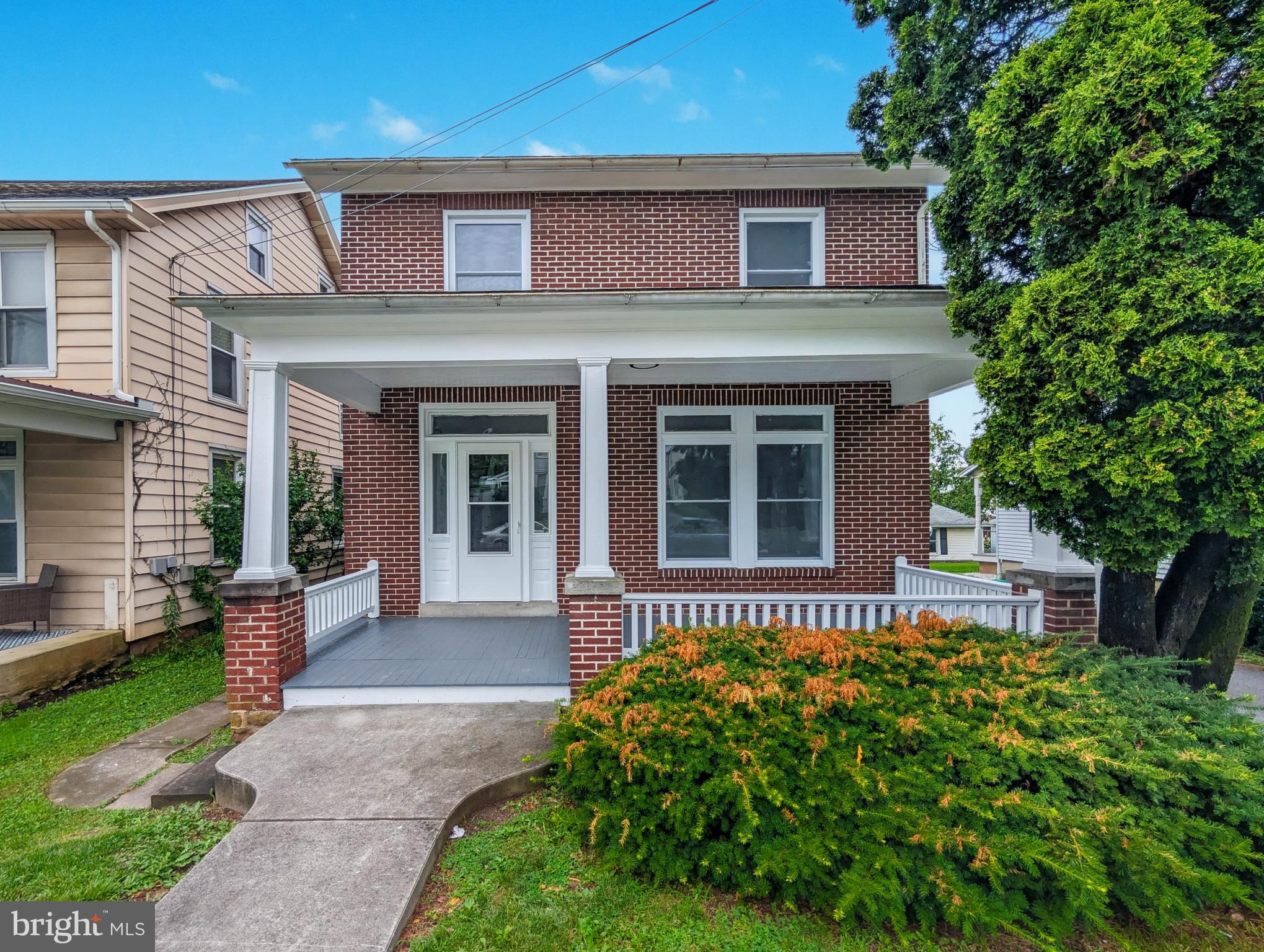 This stunning brick home has been renovated top to bottom! When you enter you'll notice the new kitchen, bathrooms, flooring, paint, lighting and much more. Move right in and don't worry about a thing. This home has a flat private back yard perfect for relaxing or entertaining. Located just minutes from dining, shopping and entertainment. Reach out to us today for a tour or for access to the home's inspection report.