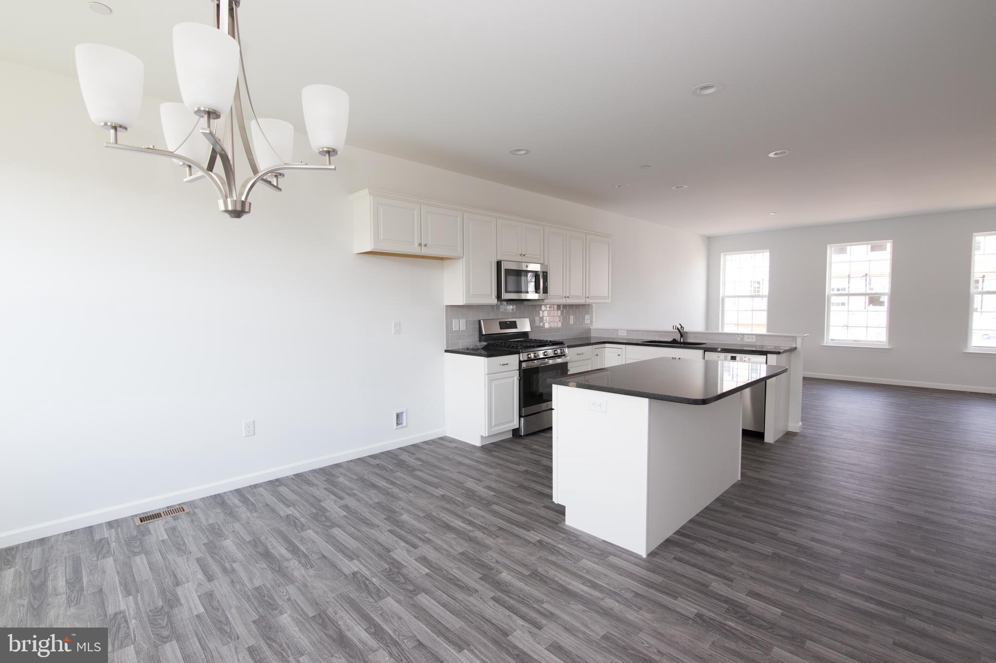 HANBURY COURT - Residential Lease