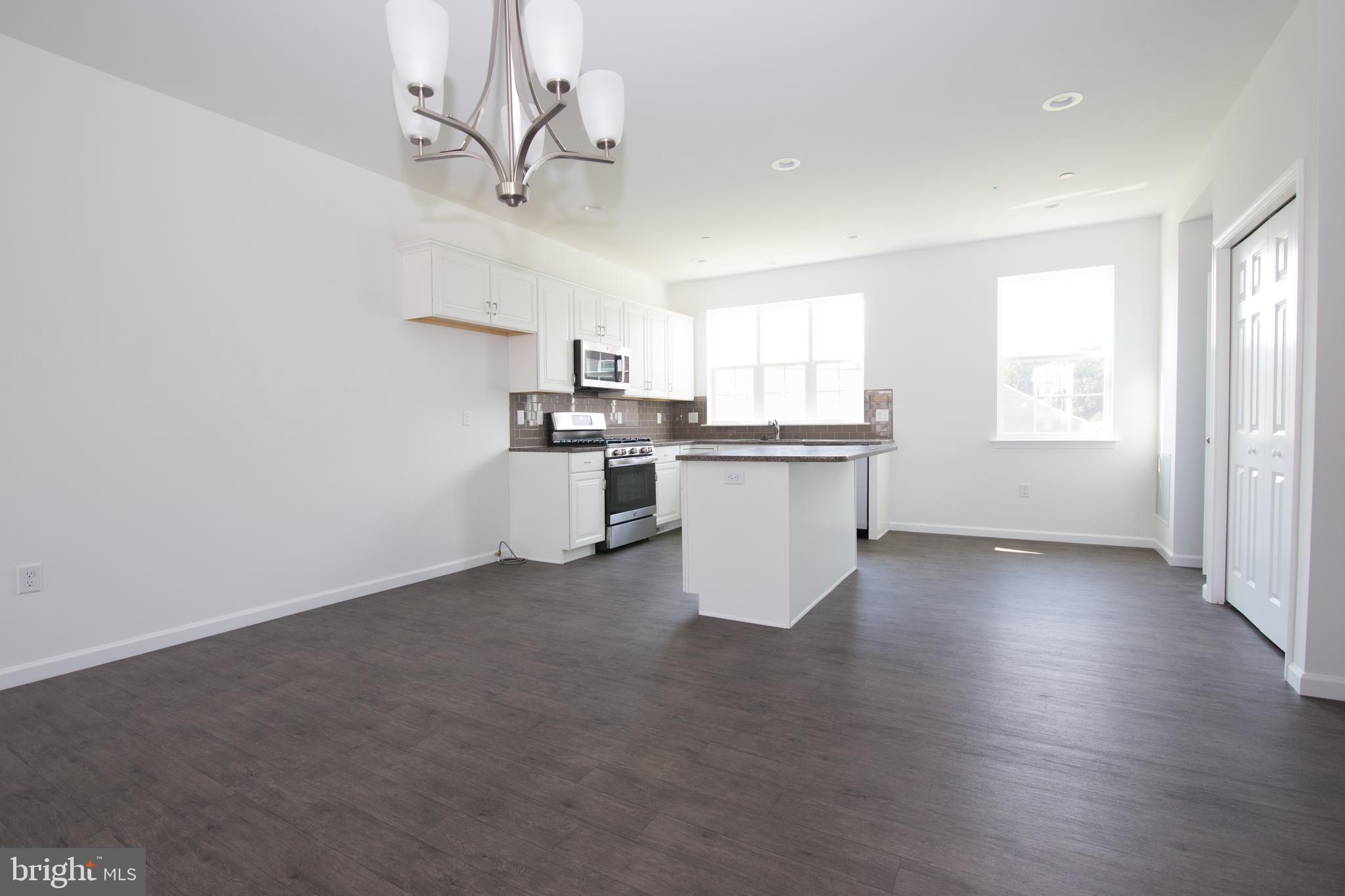 HANBURY COURT - Residential Lease