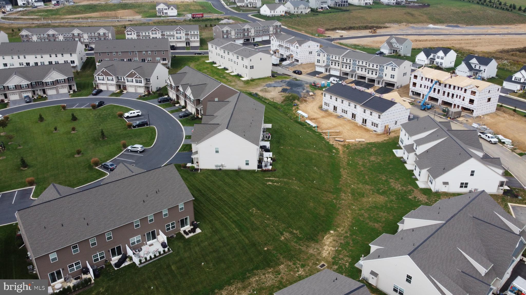 HANBURY COURT - Residential Lease