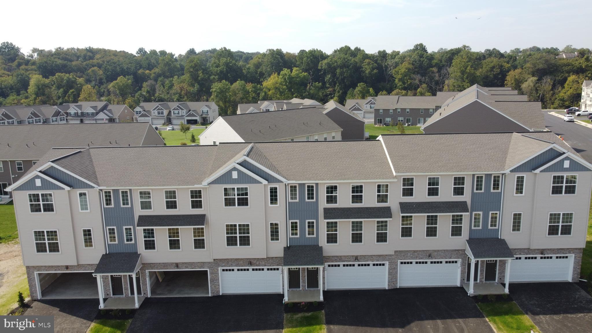 HANBURY COURT - Residential Lease