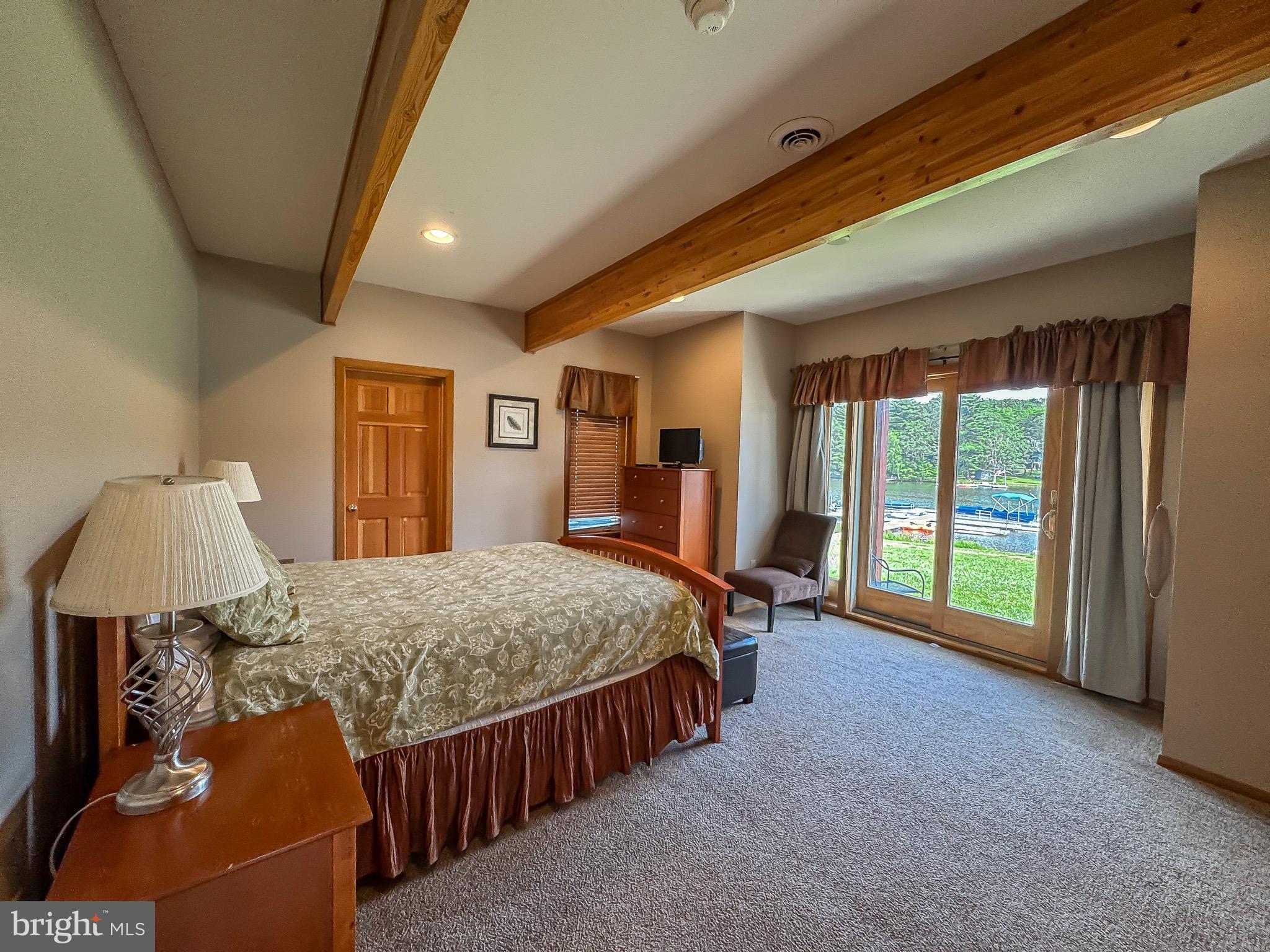 WATERFRONT GREENS - Residential