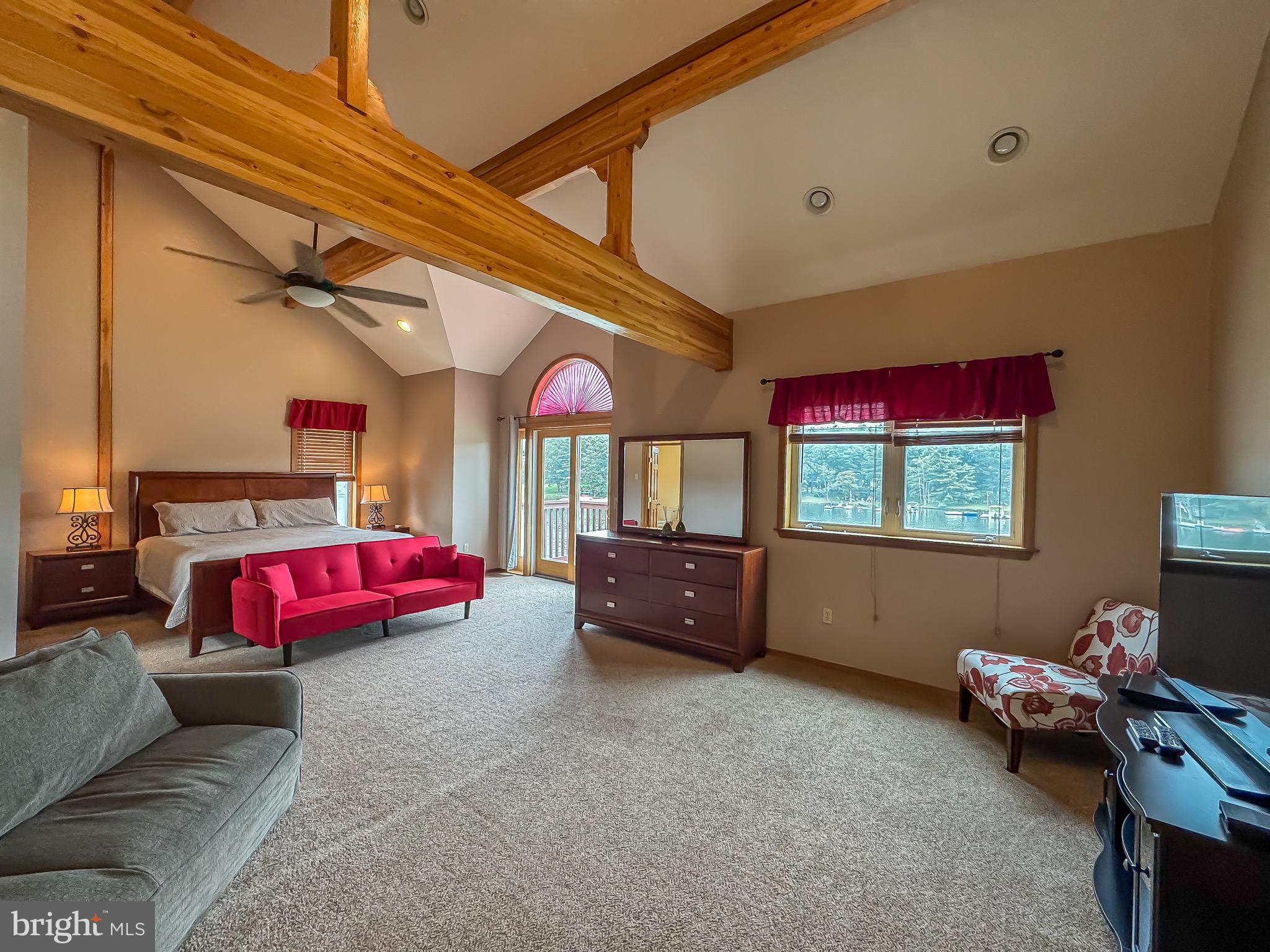 WATERFRONT GREENS - Residential