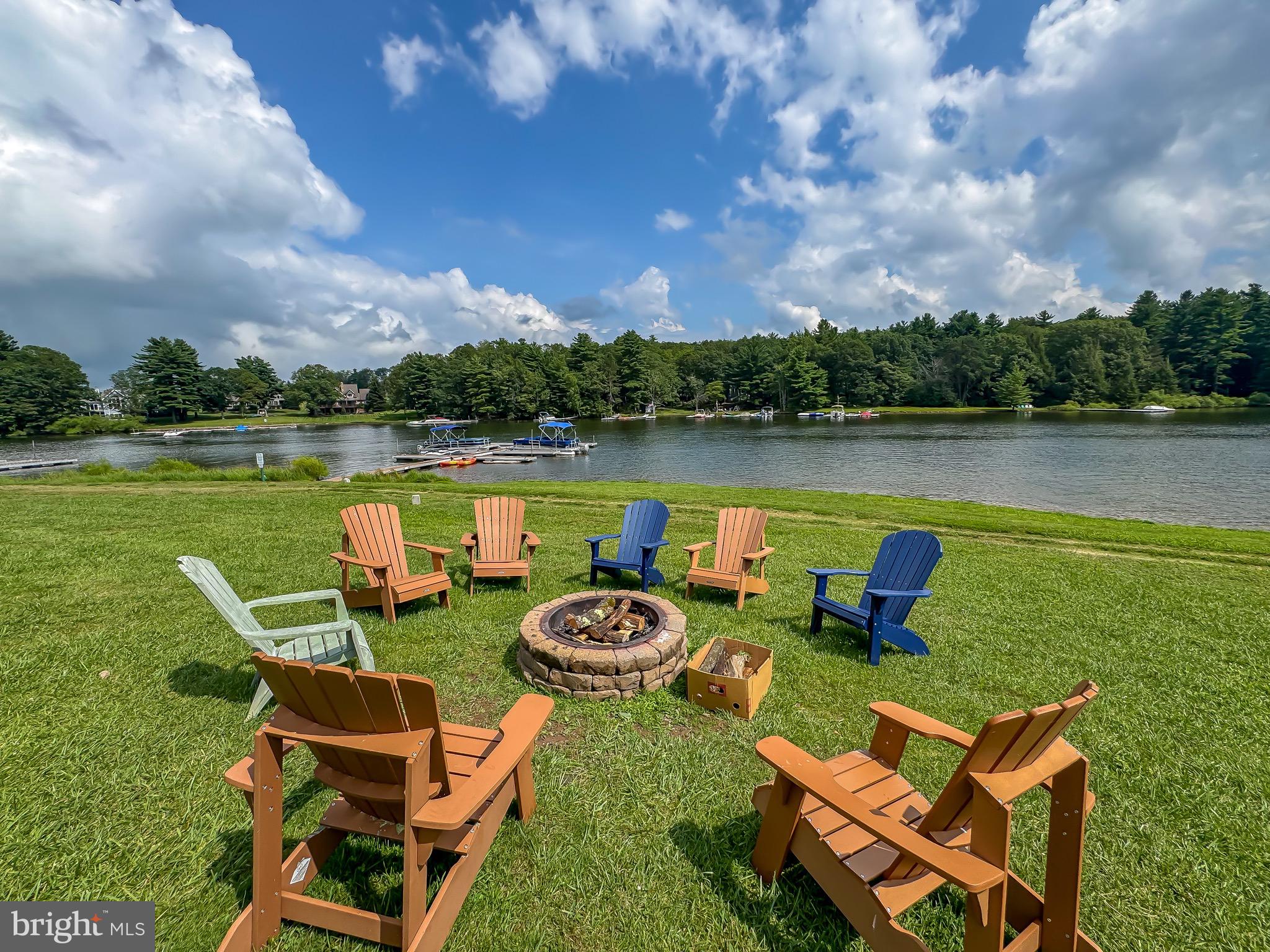 WATERFRONT GREENS - Residential