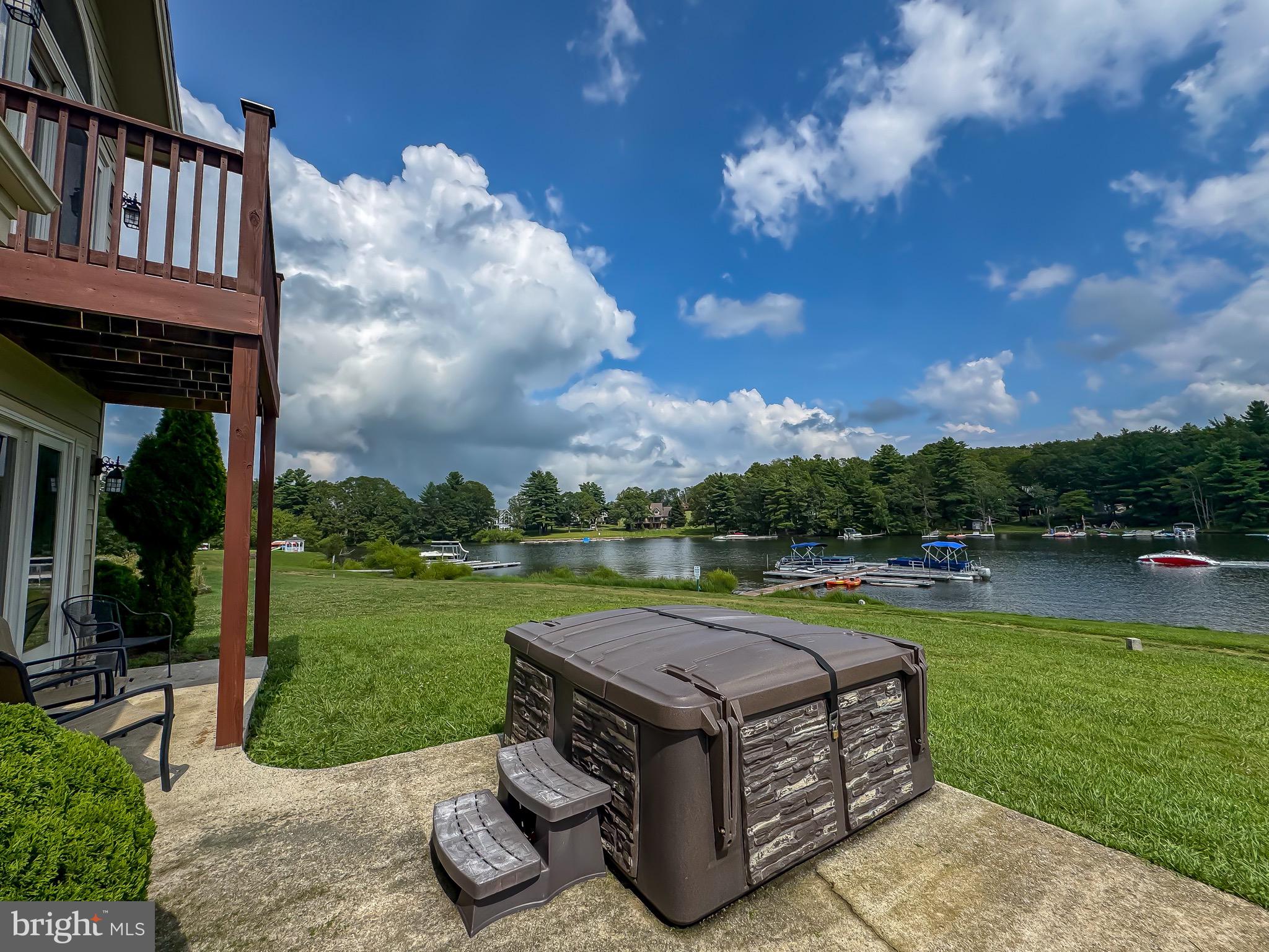 WATERFRONT GREENS - Residential