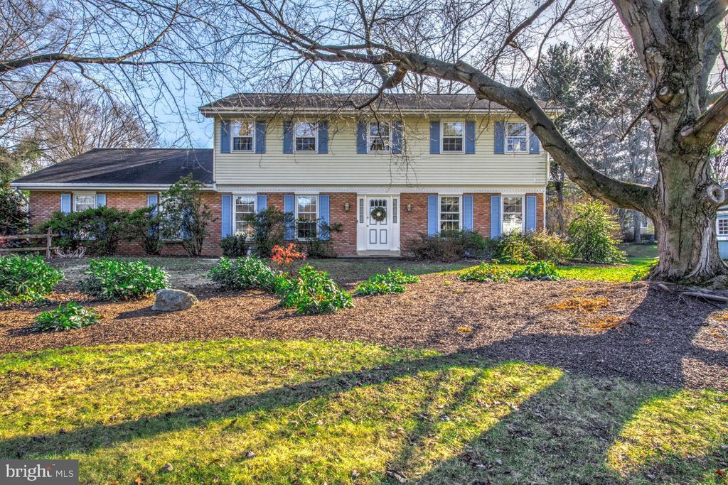 Photo of 428 Trena Avenue, Lancaster, PA 17601 (MLS # PALA2045984)