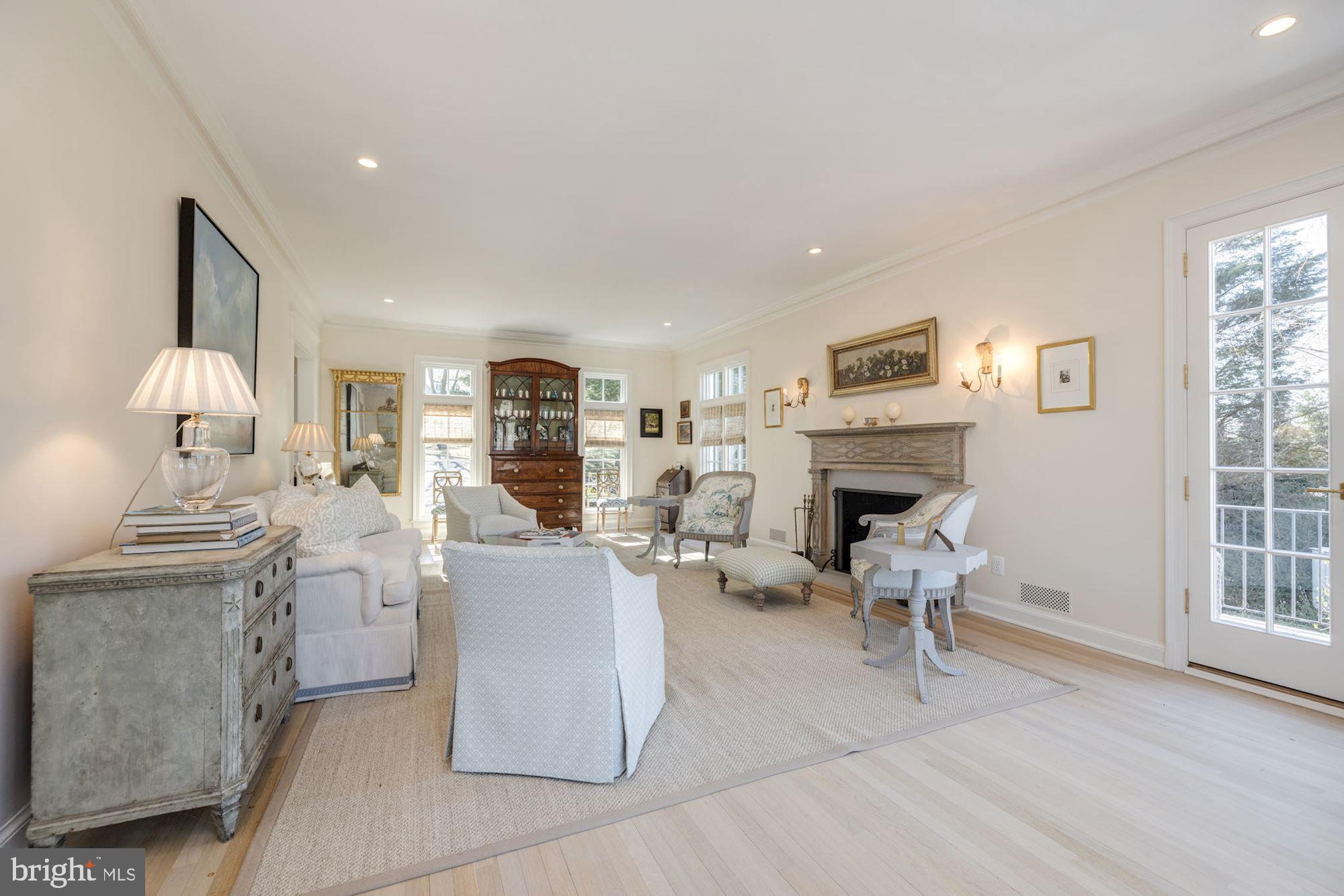 WESLEY HEIGHTS - Residential