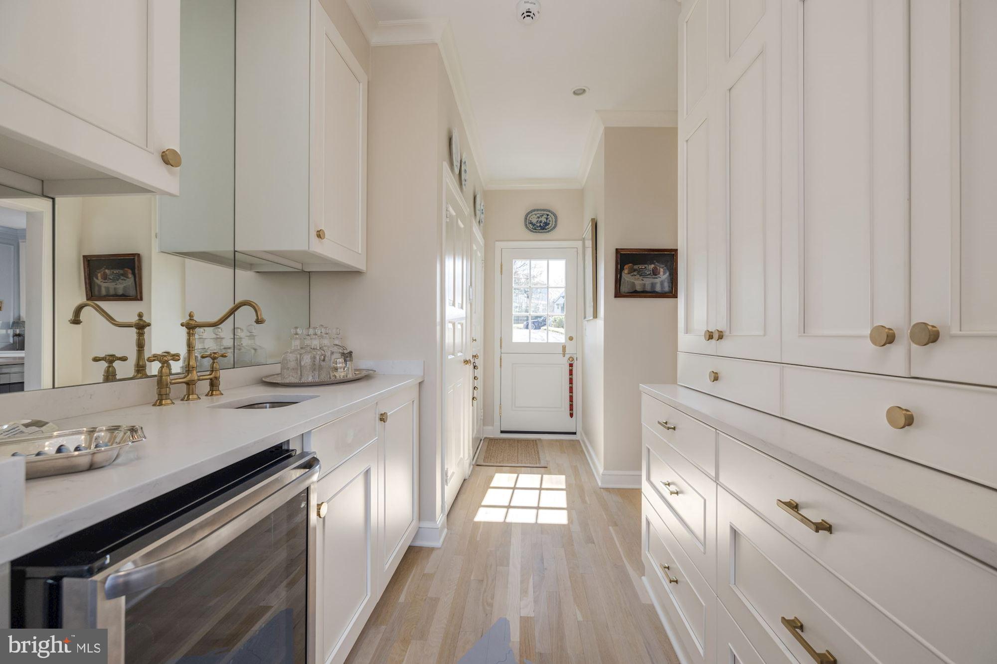 WESLEY HEIGHTS - Residential