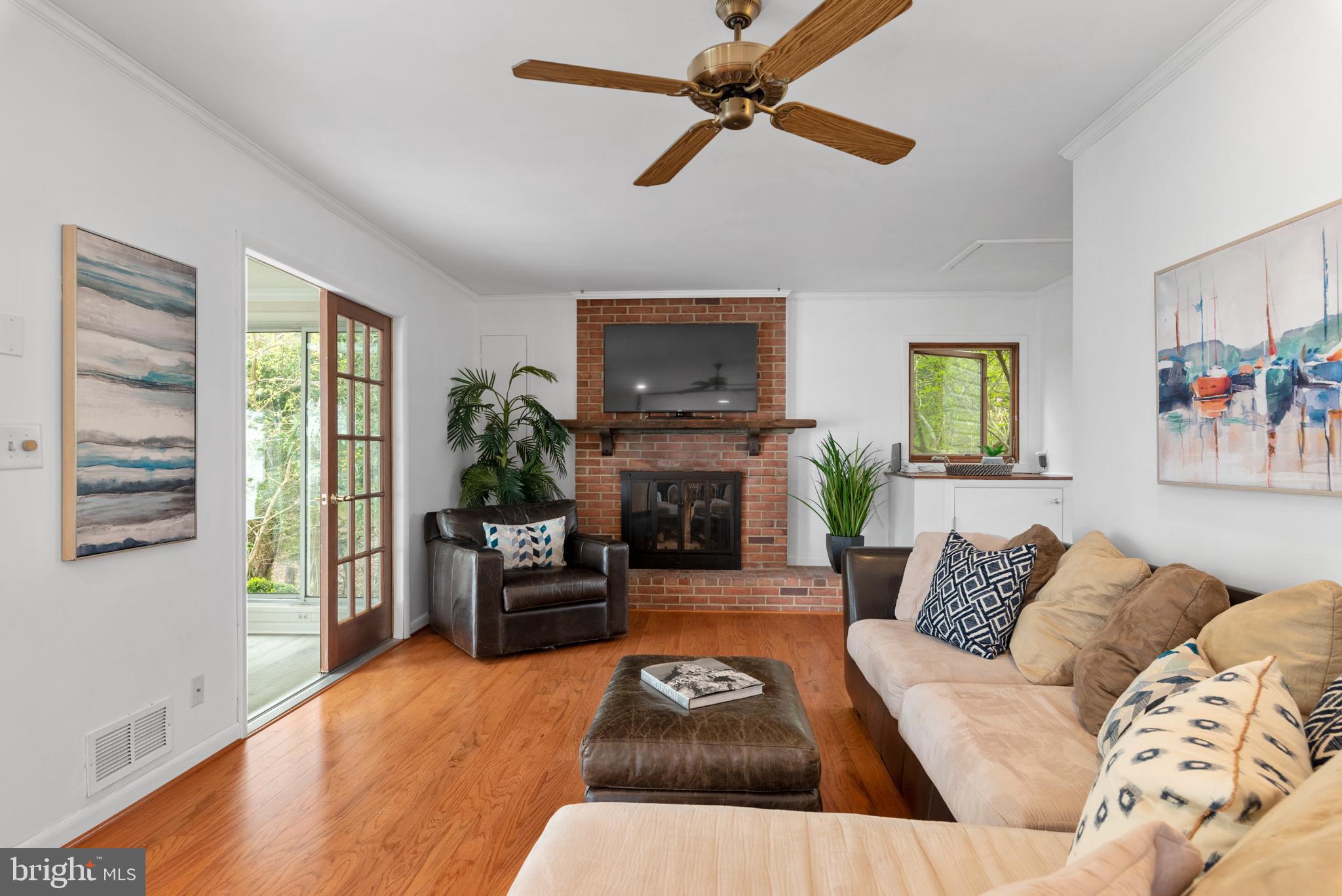 ANNAPOLIS ROADS - Residential