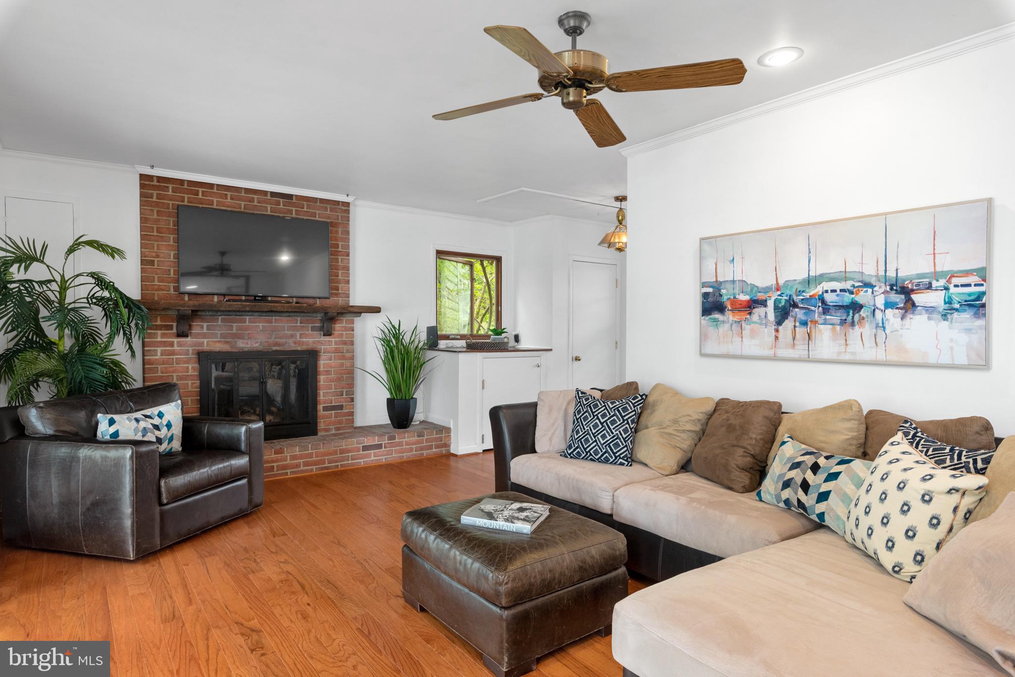 ANNAPOLIS ROADS - Residential