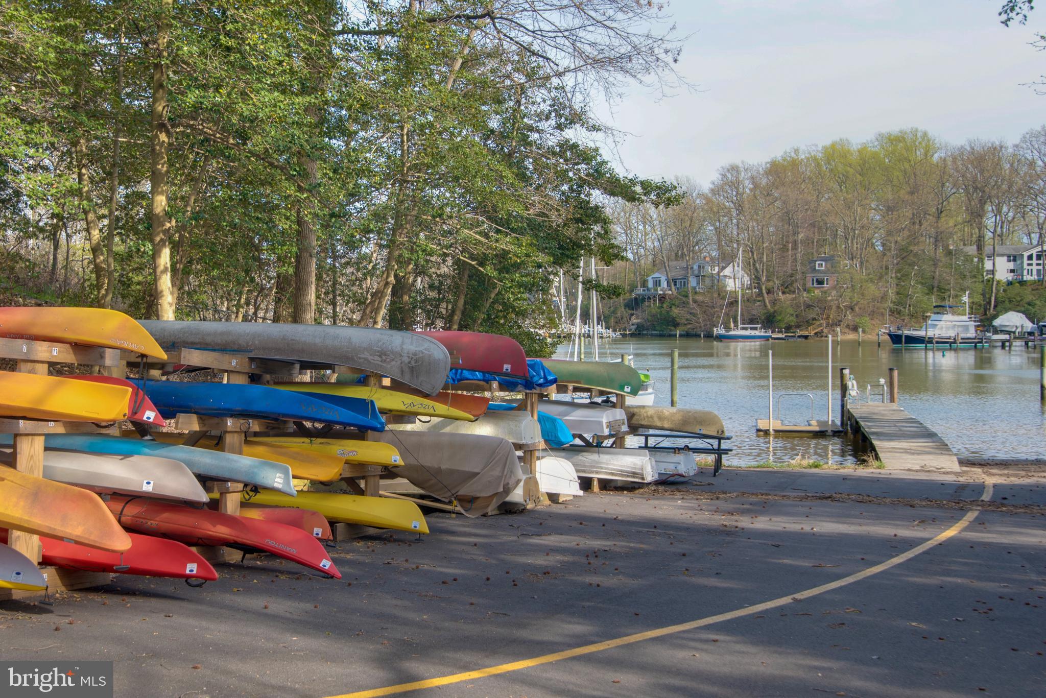 ANNAPOLIS ROADS - Residential