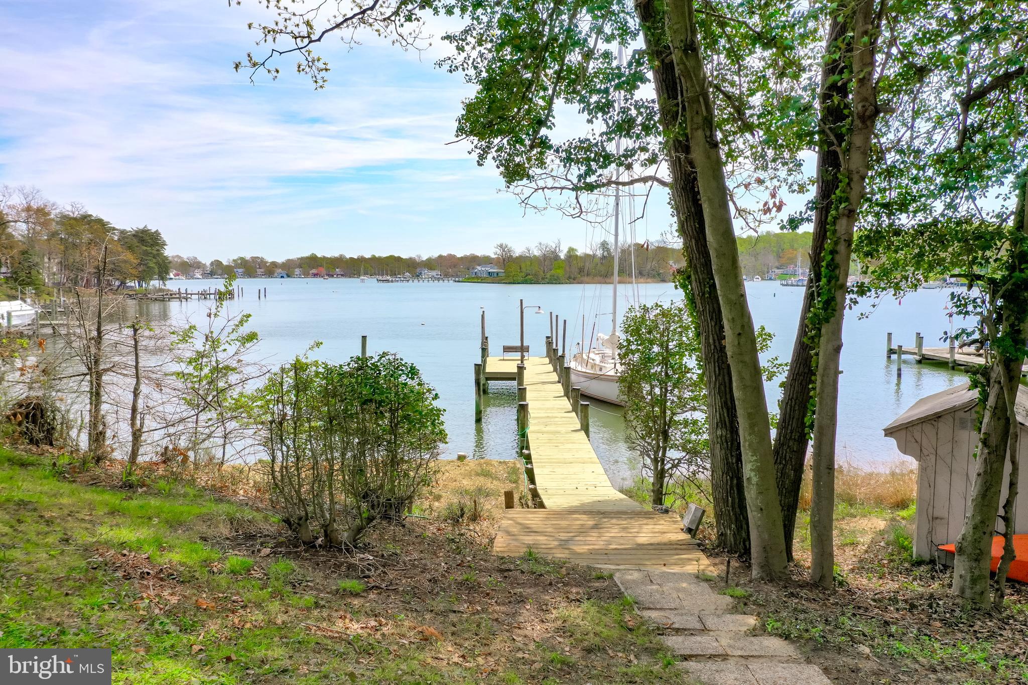 ANNAPOLIS ROADS - Residential