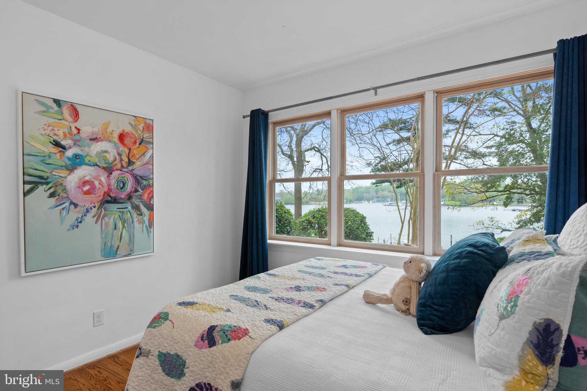 ANNAPOLIS ROADS - Residential