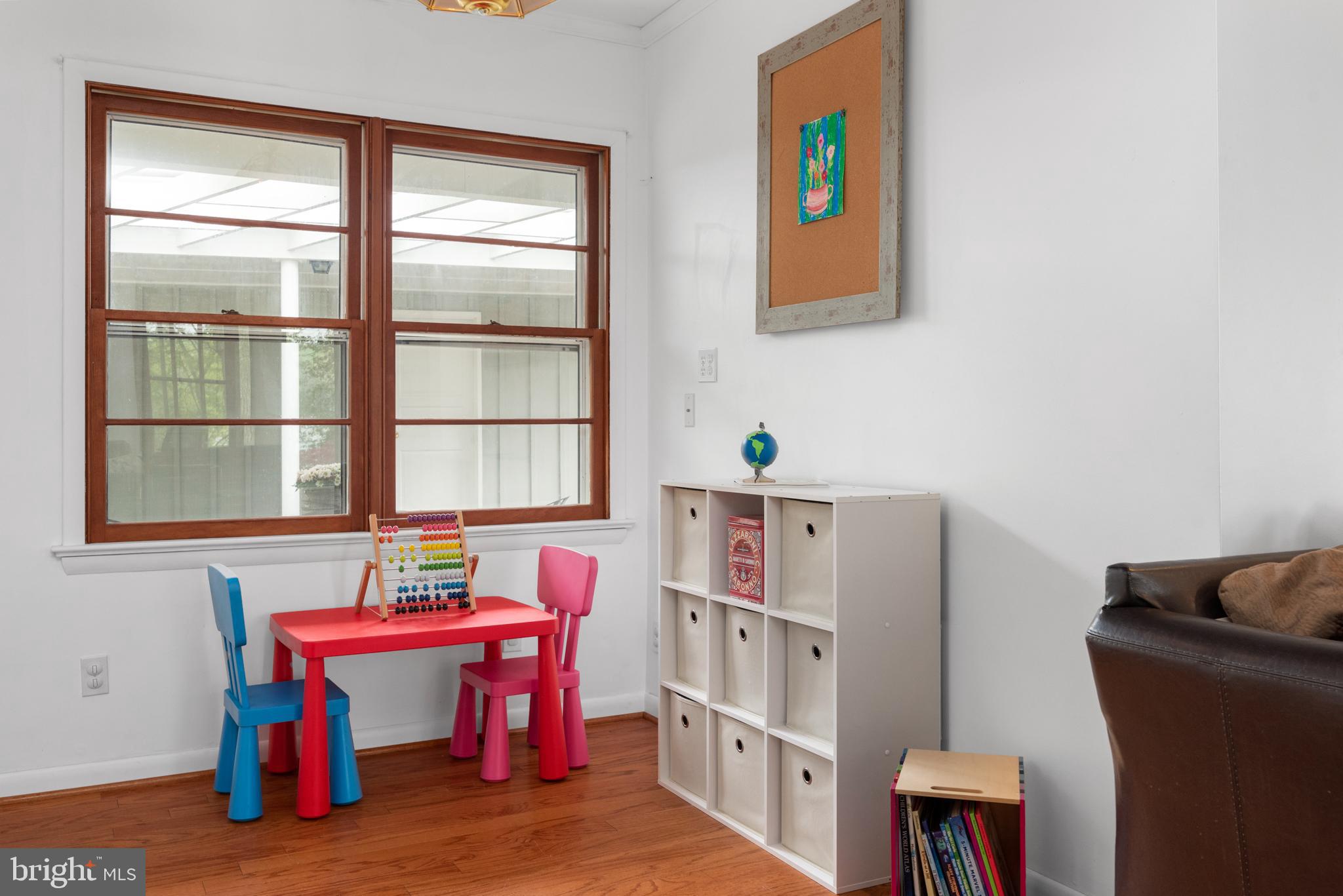 ANNAPOLIS ROADS - Residential