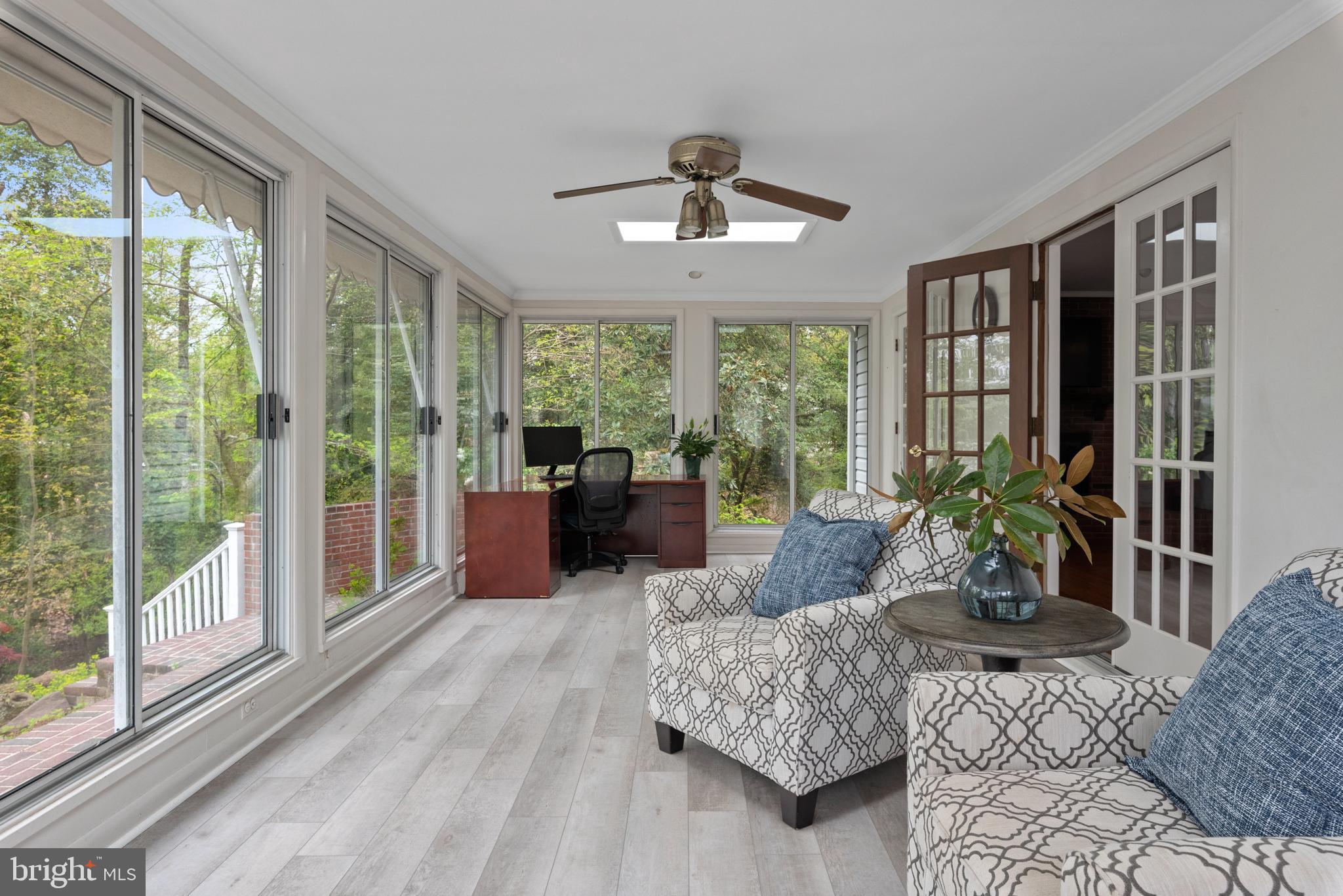 ANNAPOLIS ROADS - Residential