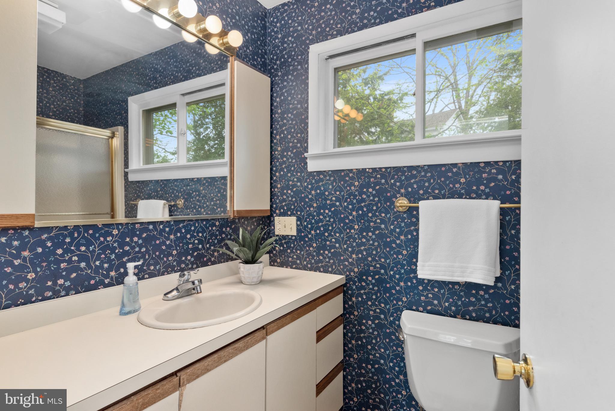 ANNAPOLIS ROADS - Residential