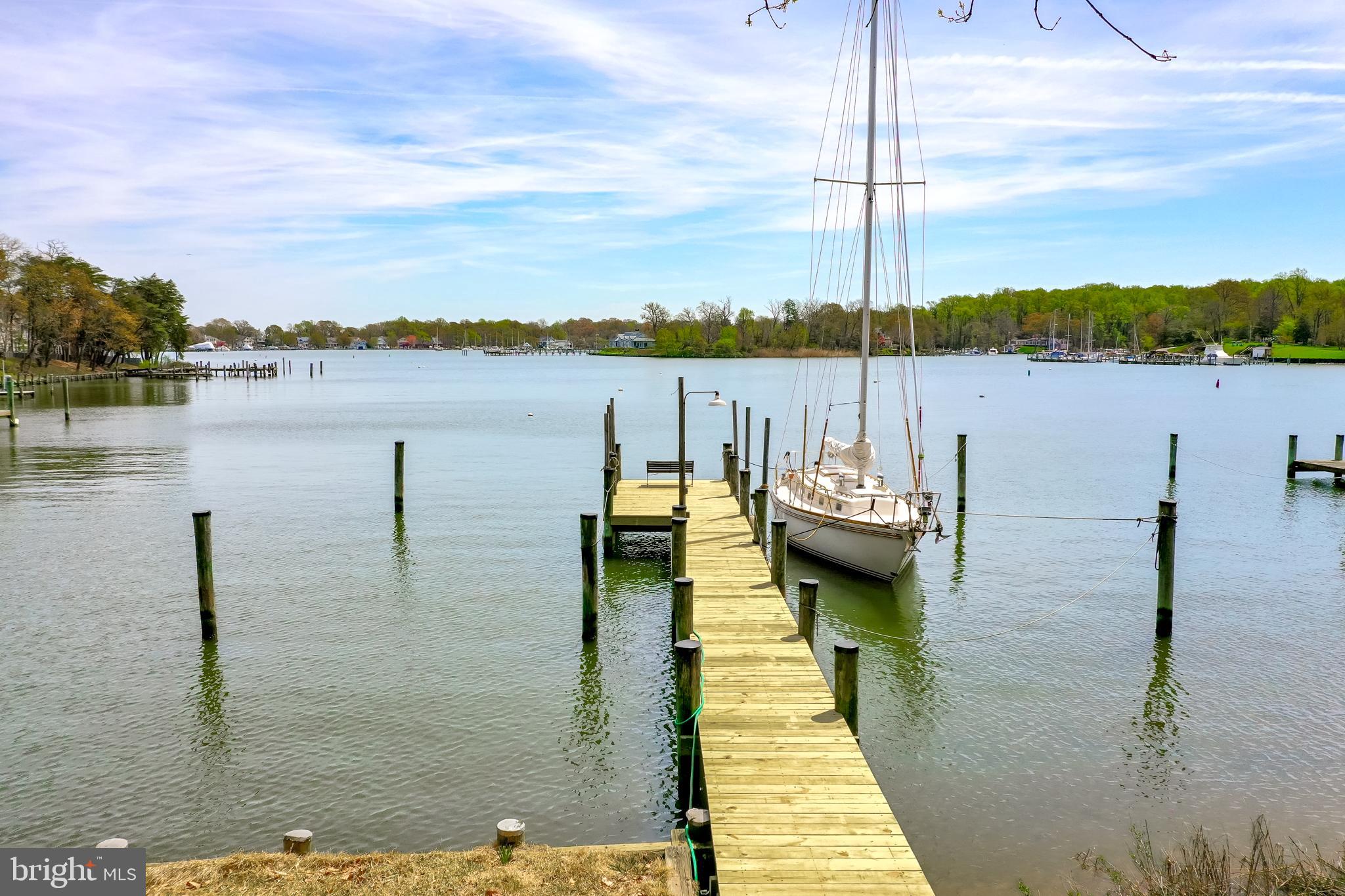 ANNAPOLIS ROADS - Residential