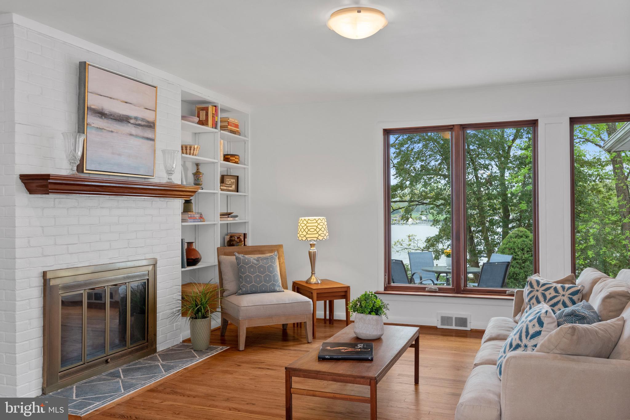 ANNAPOLIS ROADS - Residential